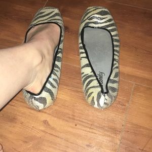 🌟Zebra print shoes🌟